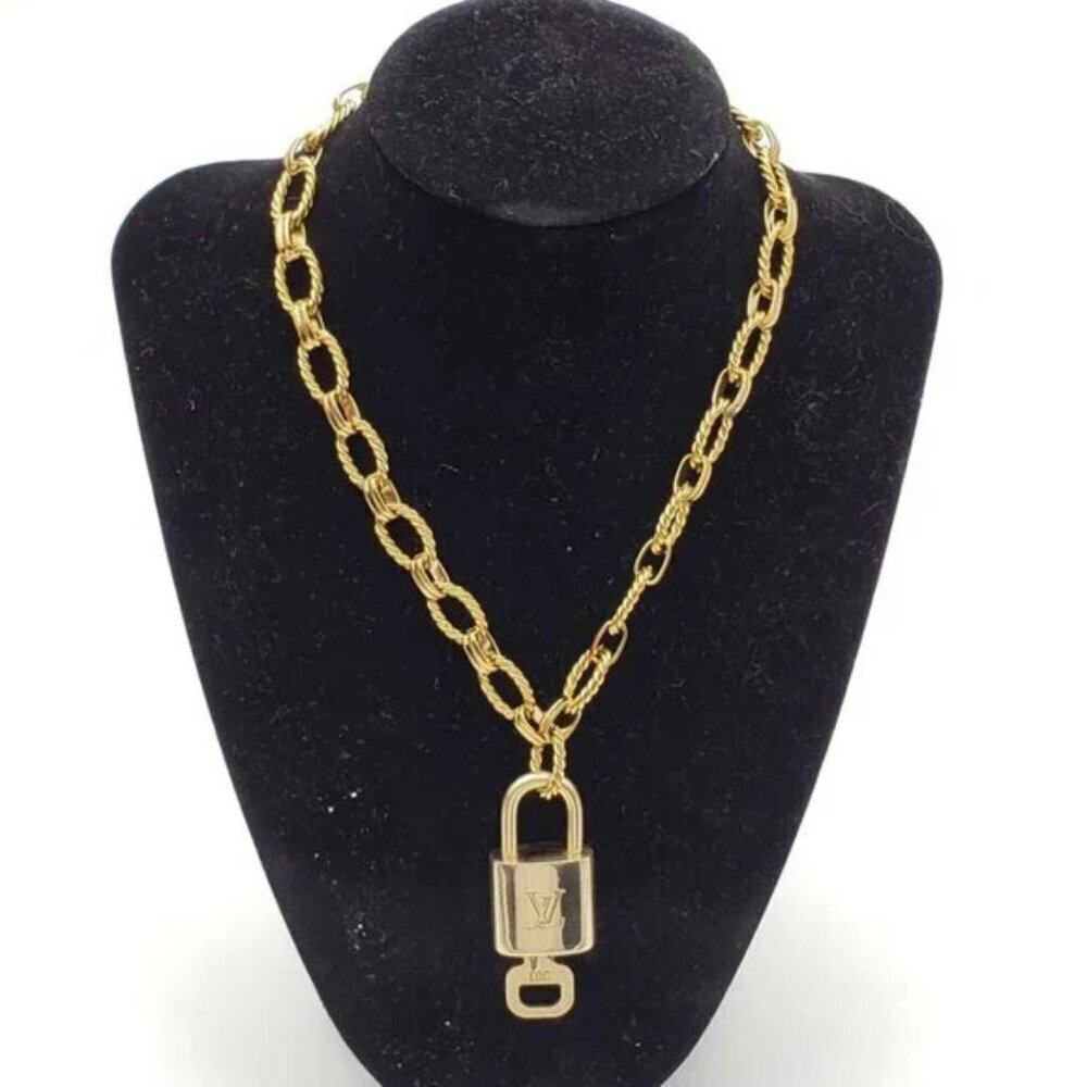 100% Auth Louis Vuitton Lock & Key with Unbranded Gold Plated Chain Necklace
